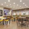 fairfield inn and suites by marriott kansas city shawnee