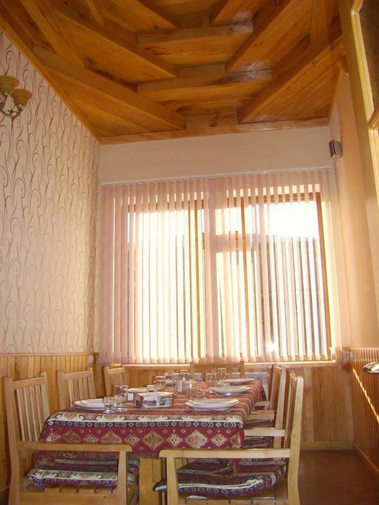 martuni