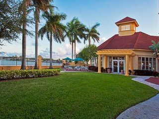 La Quinta Inn & Suites By Wyndham Ft. Lauderdale Airport,Fort Lauderdale>>Florida,3 star