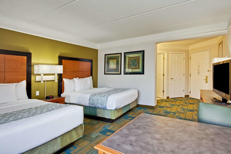 la quinta inn and suites by wyndham ft lauderdale airport