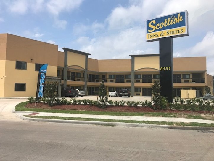 Scottish Inn & Suites