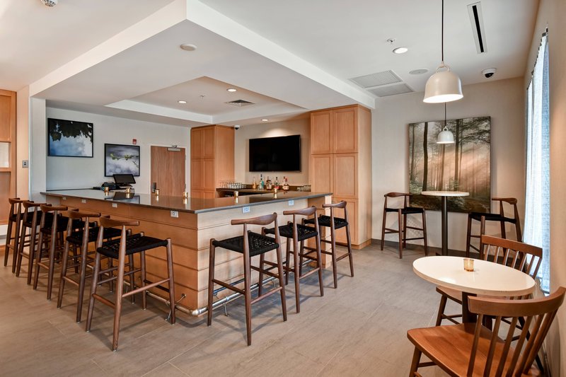 fairfield inn and suites by marriott plymouth