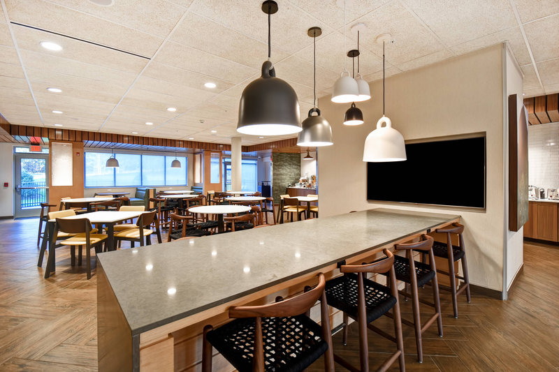 fairfield inn and suites by marriott plymouth