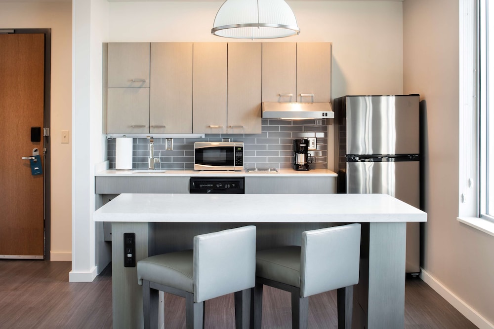 hyatt house east moline quad cities