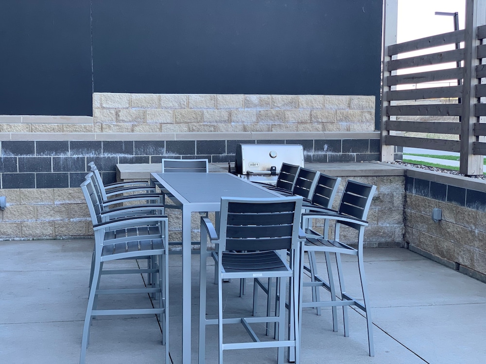 hyatt house east moline quad cities