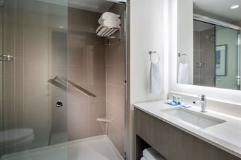 hyatt house east moline quad cities