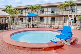 super 8 by wyndham st petersburg