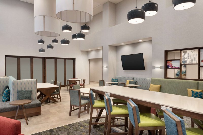 hampton inn and suites norman conference center area