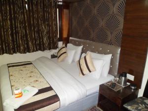 hotel arjun