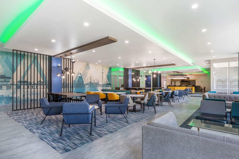 la quinta inn and suites by wyndham galveston west seawall