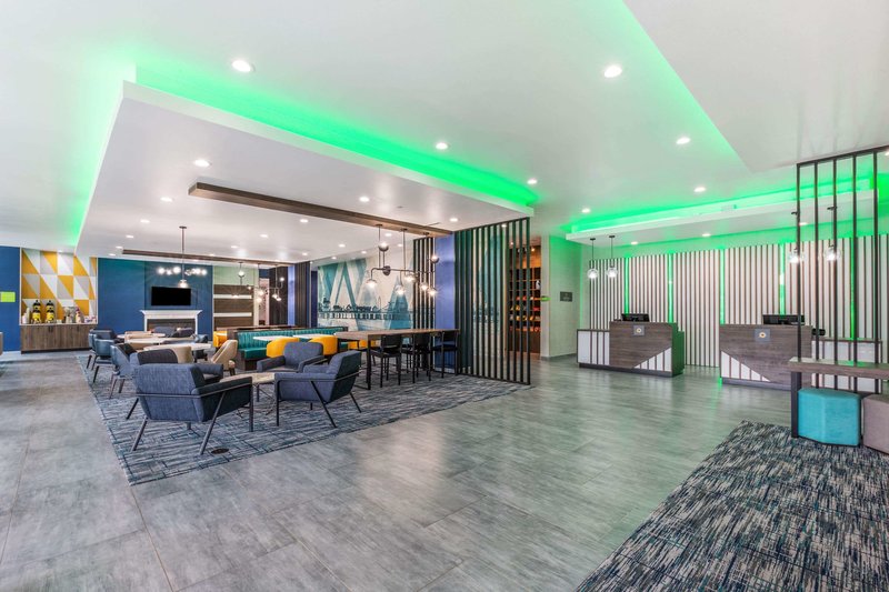 la quinta inn and suites by wyndham galveston west seawall