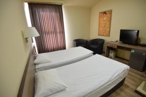 deluxe hotel yerevan