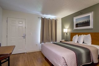 Crossland Economy Studios - Houston - West Oaks,Energy Corridor>>Downtown Houston,2 star