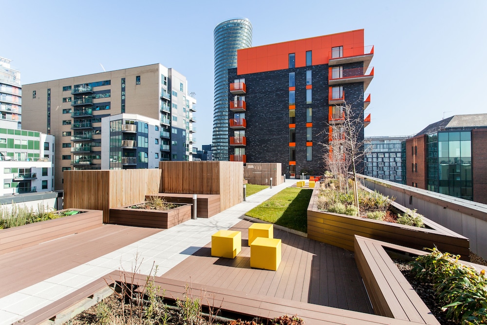 clover court by q apartments