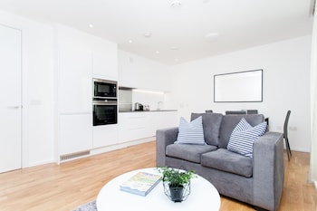 clover court by q apartments