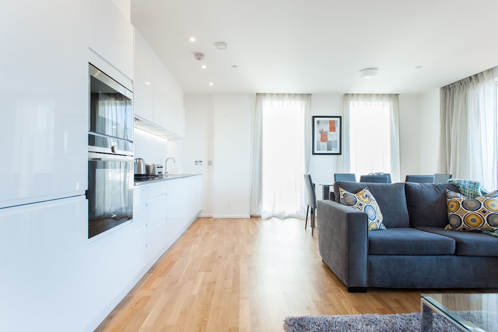 clover court by q apartments