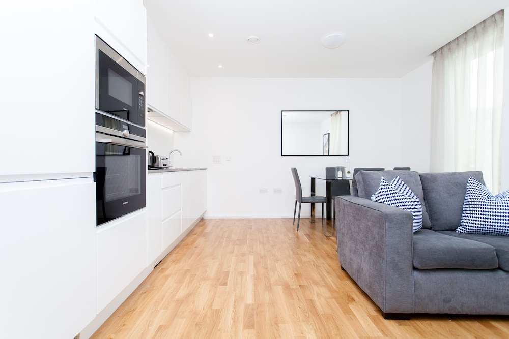 clover court by q apartments