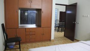 2Nd Homes,Near Adventure World,3 star