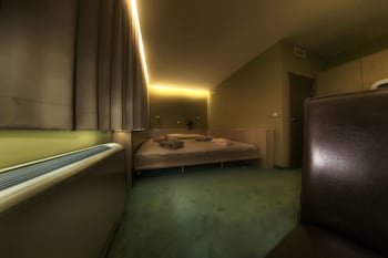 hotel lav