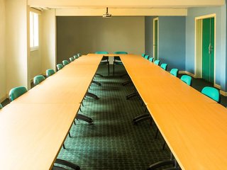 Ibis Tarbes Odos,Laloubere>>Hautes-Pyrénées,3 star