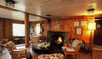 Dexter's Inn,Mount Sunapee>>Lebanon,3 star