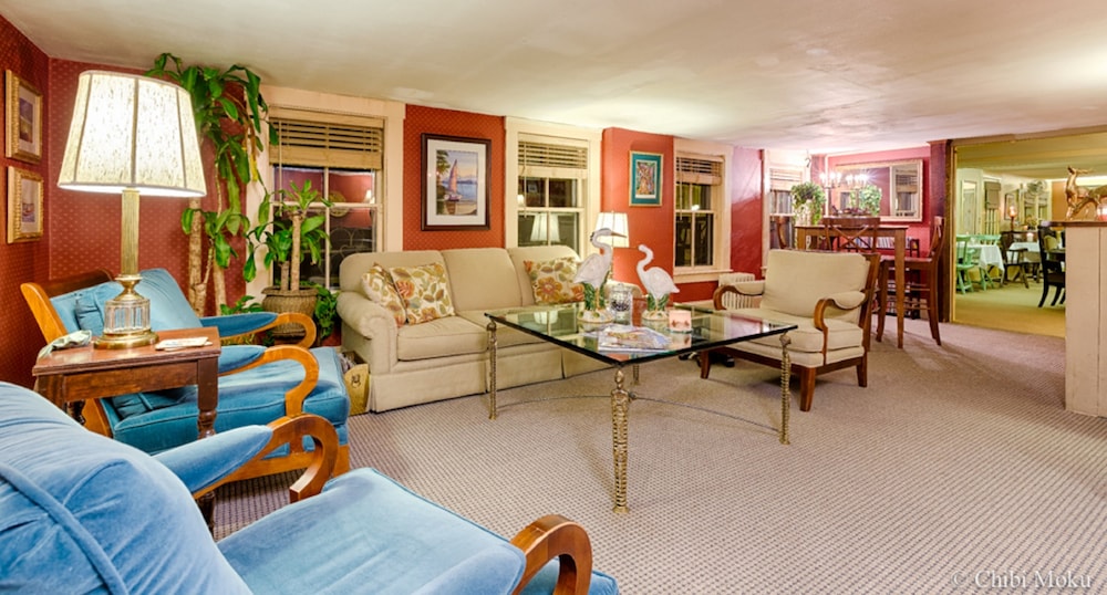 follansbee inn