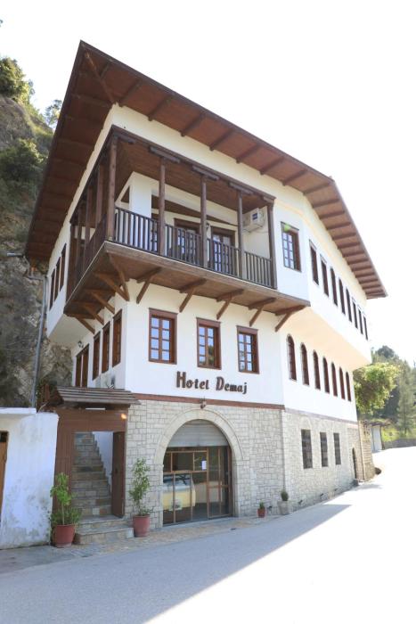 hotel demaj