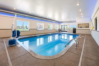 comfort suites marysville columbus northwest