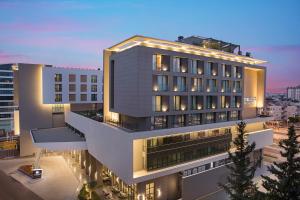 Doubletree By Hilton Antalya City Centre,Adnan Menderes Bulvari No 61 Etiler,5 star