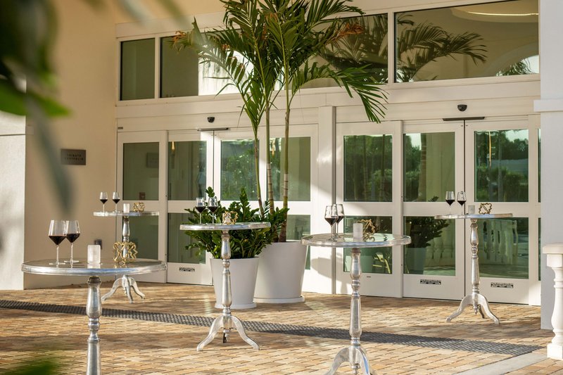 the karol hotel st petersburg clearwater a tribute portfolio hotel