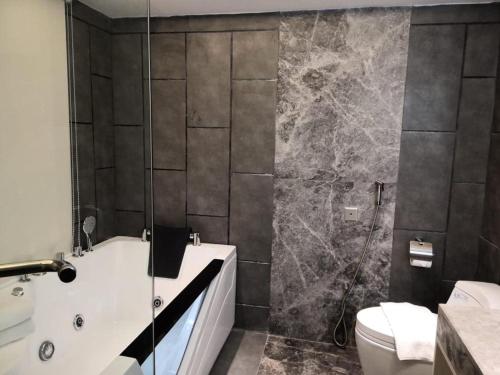 grace cox smart hotel