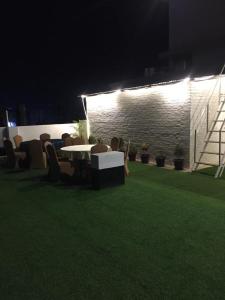 grace cox smart hotel