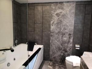 grace cox smart hotel