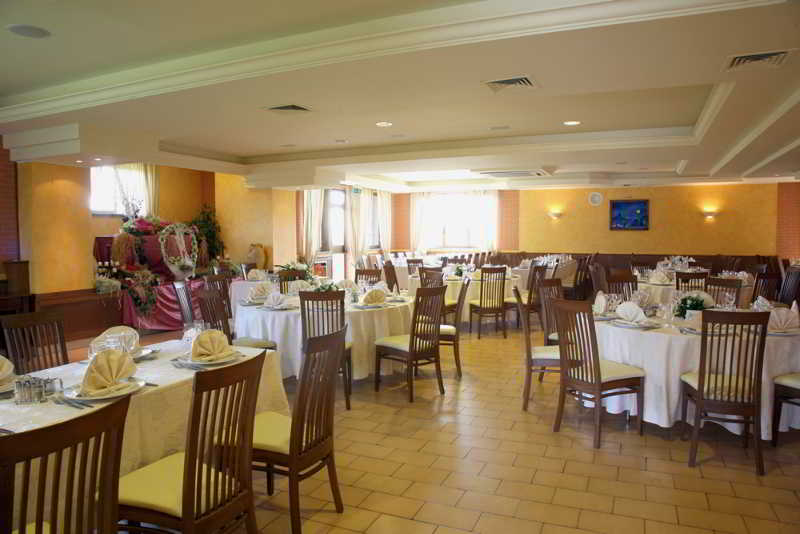 Park Hotel La Pineta,Massa>>Lucca,3 star