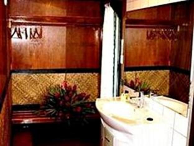orator hotel samoa