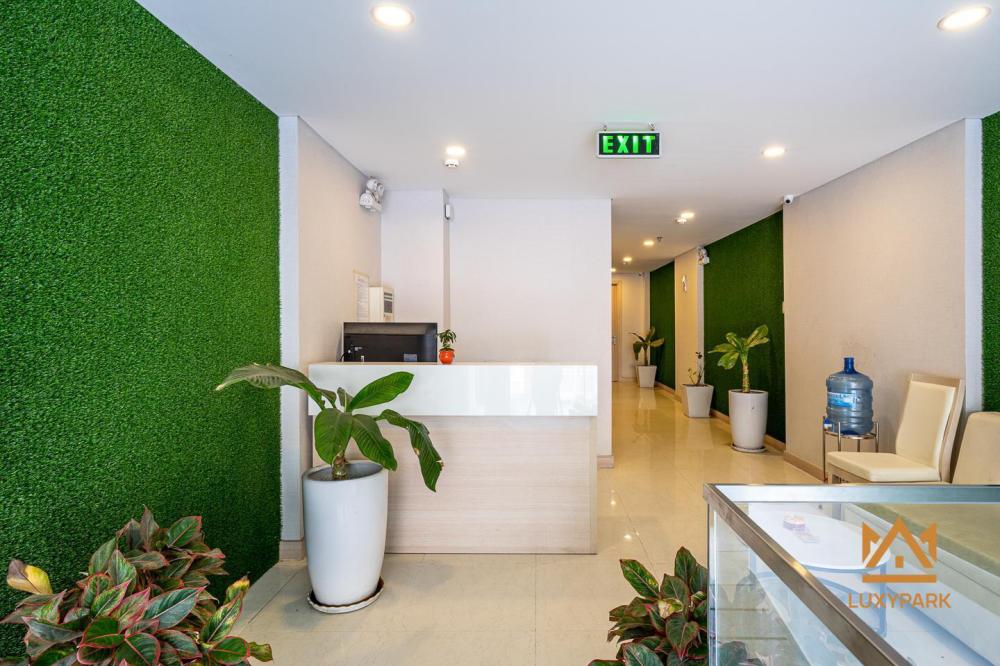 luxy park hotel and apartments city centre