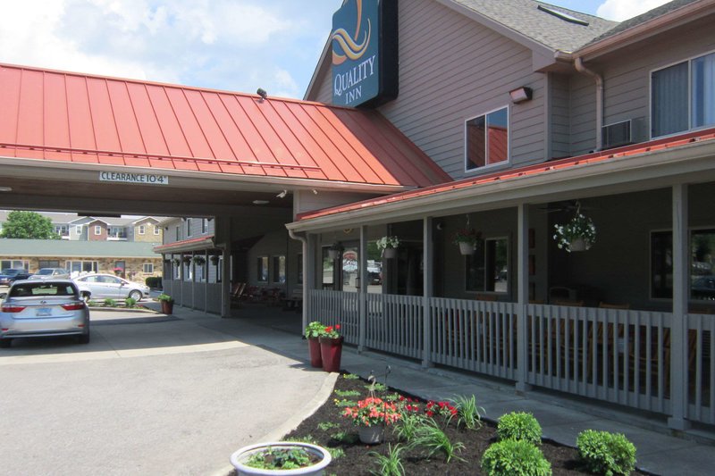 quality inn nashville bloomington