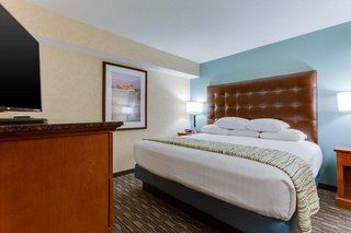 Drury Inn & Suites Birmingham Grandview,Vestavia Hills>>Birmingham,3 star