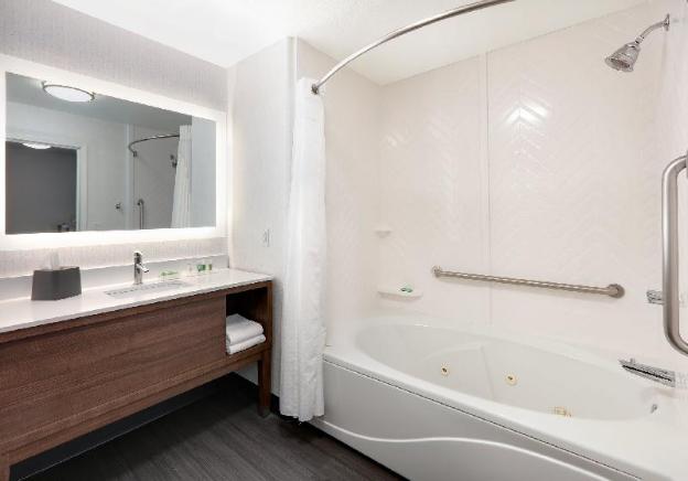 holiday inn yuma by ihg