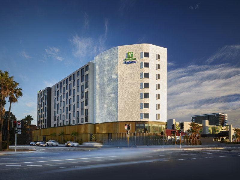 holiday inn express sydney airport an ihg hotel