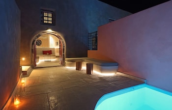 andronikos canaves santorini