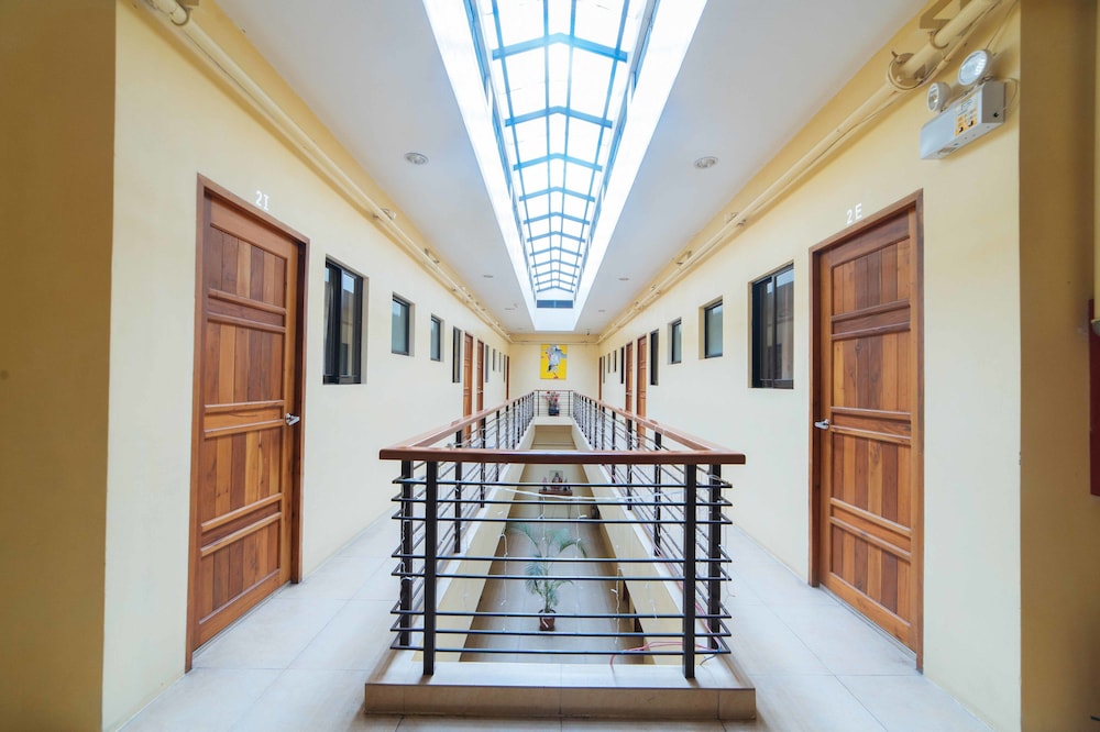 reddoorz near new government center