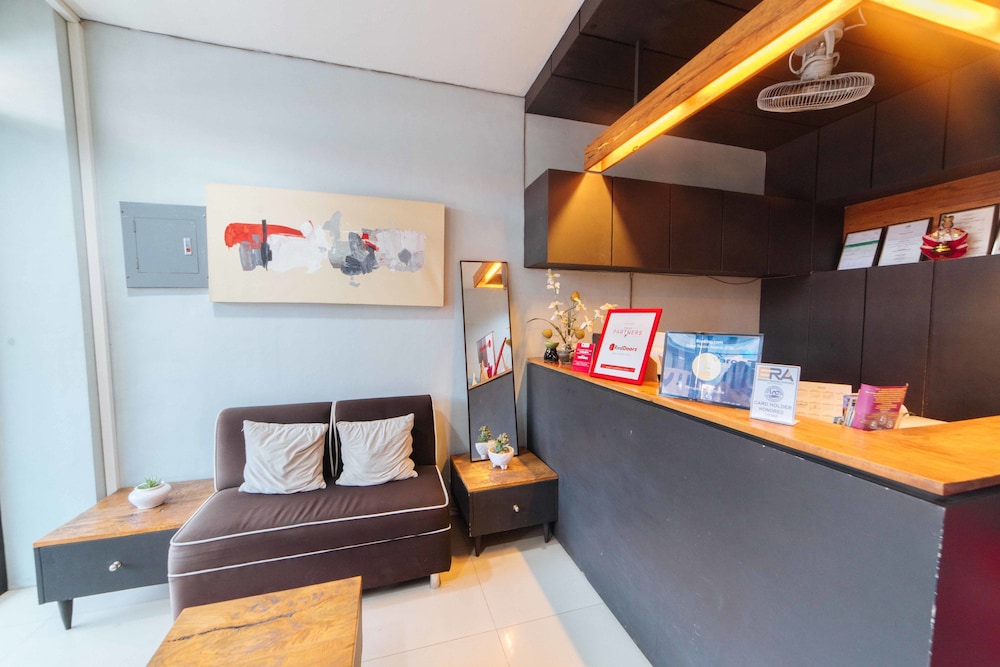 reddoorz near new government center