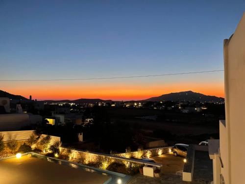 Mykonian Breeze,Elia Beach>>Ano Mera,0 star