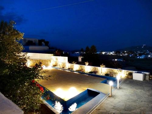 Mykonian Breeze,Elia Beach>>Ano Mera,0 star