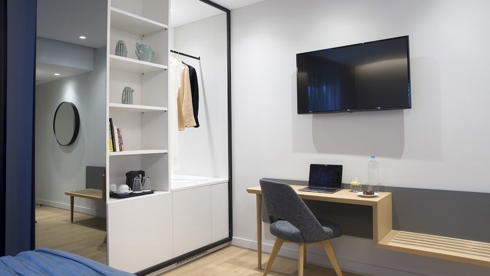 the alex monte kastella