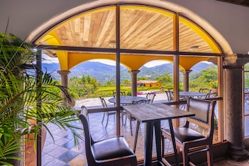 Los Establos Boutique Hotel (Adults Only),Chiriqui>>Boquete,5 star