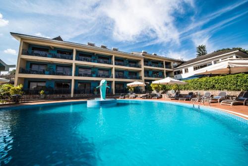 dolphin suites