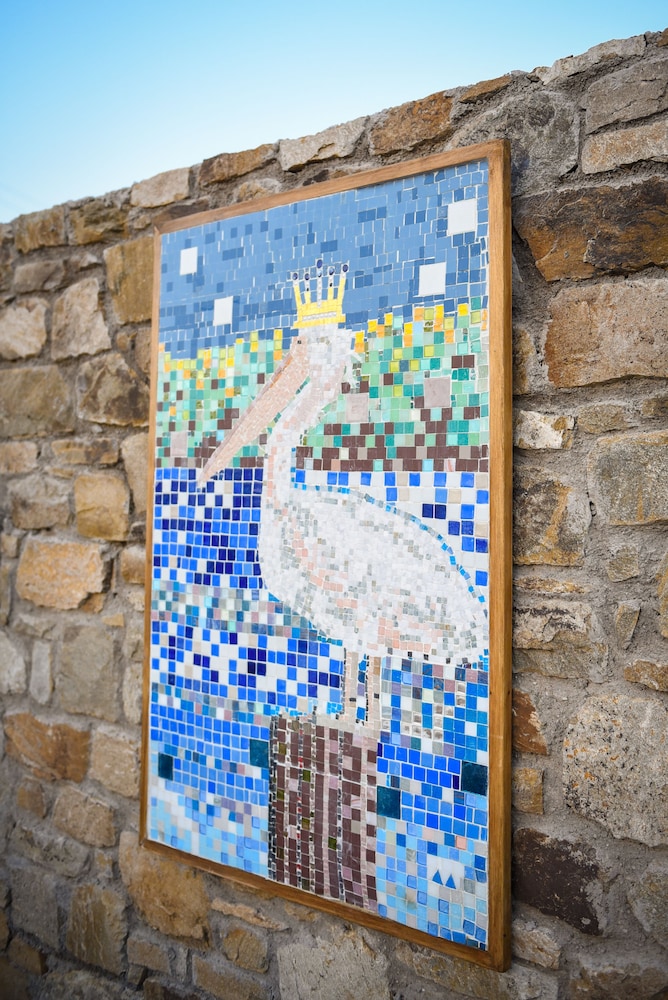 myconian crown suites