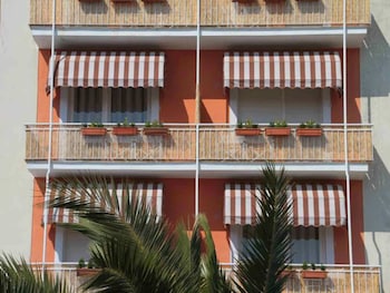 hotel ancora riviera